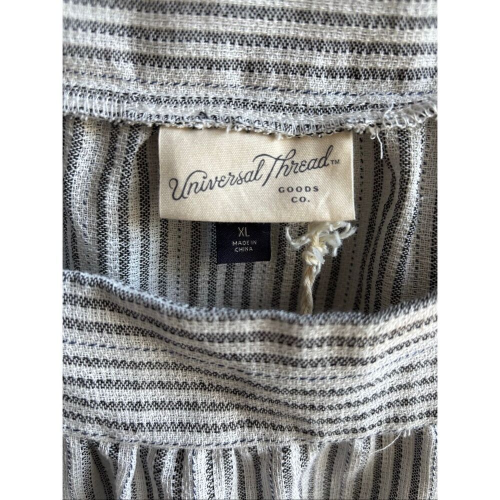 ❤️Universal Thread Boho Top - Picture 2 of 4